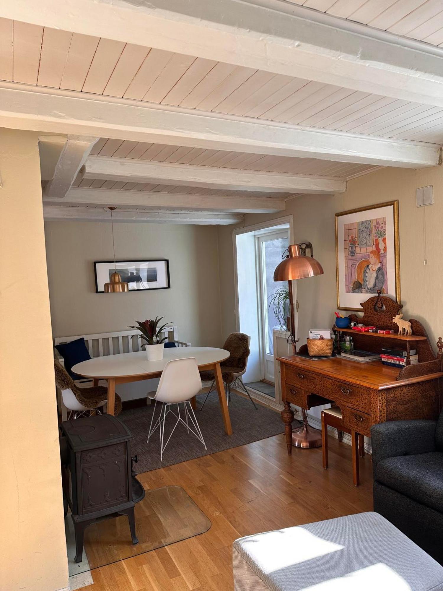 Tidligere Stall Omgjort Til Koselig Hjem I Sentrum Tromsø Buitenkant foto